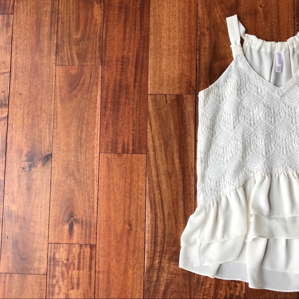 Lace & Ruffle Tank - Picture 3 of 5